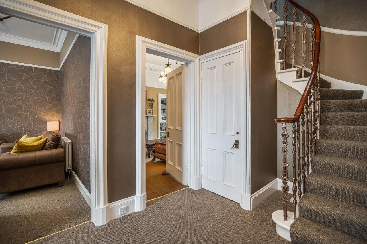 Annfield House, * Callander